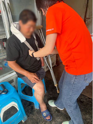 822小器材解决大难题！花溪区“康复健身体育进家庭”为20户重度残疾人精准送暖597.png